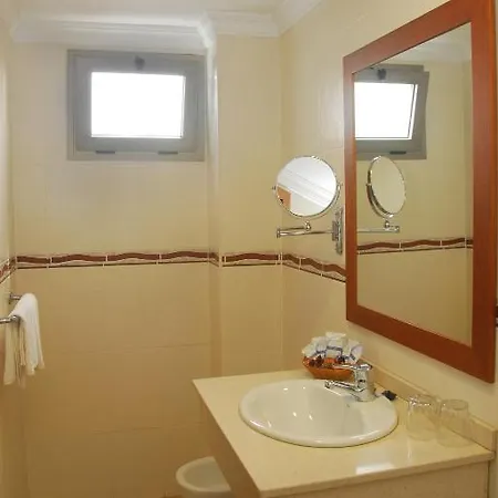 Pujol Hotel 2*